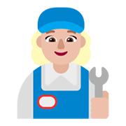Emoji 👩🏼‍🔧 Meccanico Donna: Carnagione Abbastanza Chiara su Microsoft Windows 11 November 2021 Update.