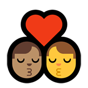 👨🏽‍❤️‍💋‍👨 Emoji sich küssendes Paar - Mann: mittlere Hautfarbe, Hombre Microsoft Windows 11.
