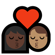 👩🏿‍❤️‍💋‍👨🏽 Emoji sich küssendes Paar - Frau: dunkle Hautfarbe, Mann: mittlere Hautfarbe Microsoft Windows 11.