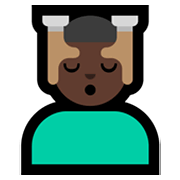 Emoji 💆🏿‍♂️ Uomo Che Riceve Un Massaggio: Carnagione Scura su Microsoft Windows 11.