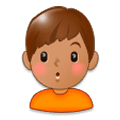 🙎🏽‍♂️ Emoji Hombre Haciendo Pucheros: Tono De Piel Medio en Samsung Experience 8.0.