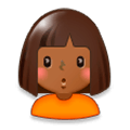 🙎🏾‍♀️ Emoji schmollende Frau: mitteldunkle Hautfarbe Samsung Experience 8.0.
