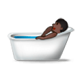 🛀🏿 Emoji Persona En La Bañera: Tono De Piel Oscuro en Samsung Experience 8.1.