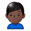 🙎🏿‍♂️ Emoji Hombre Haciendo Pucheros: Tono De Piel Oscuro en Samsung Experience 9.0.