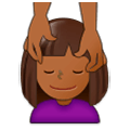 💆🏾‍♀️ Emoji Frau, die eine Kopfmassage bekommt: mitteldunkle Hautfarbe Samsung Experience 9.5.