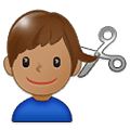 💇🏽‍♂️ Emoji Mann beim Haareschneiden: mittlere Hautfarbe Samsung One UI 1.5.