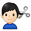 💇🏻‍♂️ Emoji Homem Cortando O Cabelo: Pele Clara na Samsung One UI 2.5.