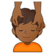 💆🏾 Emoji Person, die eine Kopfmassage bekommt: mitteldunkle Hautfarbe Samsung One UI 3.1.1.