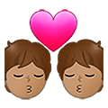 Emoji 💏🏽 Bacio Tra Coppia, Carnagione Olivastra su Samsung One UI 4.0 January 2022.