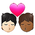 🧑🏻‍❤️‍💋‍🧑🏾 Emoji sich küssendes Paar: Person, Person, helle Hautfarbe, mitteldunkle Hautfarbe Samsung One UI 4.0 January 2022.