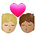 Emoji 🧑🏼‍❤️‍💋‍🧑🏽 Bacio Tra Coppia: persona, persona, Carnagione Abbastanza Chiara, Carnagione Olivastra su Samsung One UI 4.0 January 2022.