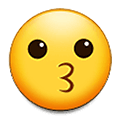 Emoji 😗 Faccina Che Bacia su Samsung One UI 4.0 January 2022.