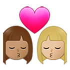 👩🏽‍❤️‍💋‍👩🏼 Emoji Beijo - Mulher: Pele Morena, Mulher: Pele Morena Clara na Samsung One UI 4.0.