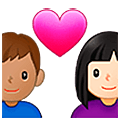 👨🏻‍❤️‍👩🏽 Emoji Liebespaar - Mann: helle Hautfarbe, Frau: mittlere Hautfarbe Samsung One UI 5.0.