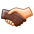 🫱🏿‍🫲🏻 Emoji Handschlag: dunkle Hautfarbe, helle Hautfarbe Samsung One UI 5.0.