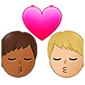 👨🏾‍❤️‍💋‍👨🏼 Emoji Beso - Hombre: Tono De Piel Oscuro Medio, Hombre: Tono De Piel Claro Medio en Samsung One UI 5.0.