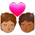 🧑🏽‍❤️‍💋‍🧑🏾 Emoji sich küssendes Paar: Person, Person, mittlere Hautfarbe, mitteldunkle Hautfarbe Samsung One UI 5.0.