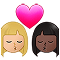 👩🏼‍❤️‍💋‍👩🏿 Emoji Beijo - Mulher: Pele Clara, Mulher: Pele Escura na Samsung One UI 5.0.