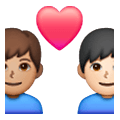 👨🏽‍❤️‍👨🏻 Emoji sich küssendes Paar - Mann: mittlere Hautfarbe, Mann: helle Hautfarbe Samsung One UI 6.1.