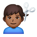 💇🏾‍♂️ Emoji Mann beim Haareschneiden: mitteldunkle Hautfarbe Samsung One UI 6.1.