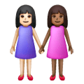 Émoji 👩🏻‍🤝‍👩🏾 Deux Femmes Se Tenant La Main : Peau Claire Et Peau Mate sur Samsung One UI 6.1.