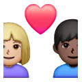 👨🏼‍❤️‍👩🏿 Emoji Casal Apaixonado - Homem: Pele Morena Clara, Mulher: Pele Escura na Samsung One UI 6.1.