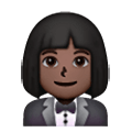 🤵🏿‍♀️ Emoji Mujer Con Esmoquin: Tono De Piel Oscuro en Samsung One UI 6.1.