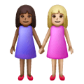 Émoji 👩🏾‍🤝‍👩🏼 Deux Femmes Se Tenant La Main : Peau Mate Et Peau Moyennement Claire sur Samsung One UI 6.1.