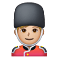 💂🏼‍♂️ Emoji Guarda Homem: Pele Morena Clara na Samsung One UI 6.1.