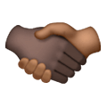 🫱🏿‍🫲🏾 Emoji Handschlag: dunkle Hautfarbe, mitteldunkle Hautfarbe Samsung One UI 6.1.