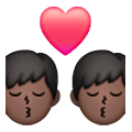 Emoji 👨🏿‍❤️‍💋‍👨🏿 Bacio Tra Coppia - Uomo: Carnagione Scura, Uomo: Carnagione Scura su Samsung One UI 6.1.