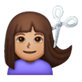 💇🏽‍♀️ Emoji Mujer Cortándose El Pelo: Tono De Piel Medio en Samsung One UI 6.1.