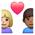 👨🏼‍❤️‍👩🏾 Emoji Liebespaar - Mann: mittelhelle Hautfarbe, Frau: mitteldunkle Hautfarbe Samsung One UI 6.1.