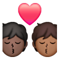 🧑🏿‍❤️‍💋‍🧑🏾 Emoji sich küssendes Paar: Person, Person, dunkle Hautfarbe, mitteldunkle Hautfarbe Samsung One UI 6.1.