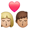 👩🏼‍❤️‍💋‍👨🏽 Emoji sich küssendes Paar - Frau: mittelhelle Hautfarbe, Mann: mittlere Hautfarbe Samsung One UI 6.1.