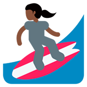 🏄🏿‍♀️ Emoji Mujer Haciendo Surf: Tono De Piel Oscuro en Twitter Twemoji 11.0.
