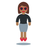 🕴🏾‍♀️ Emoji Mulher de terno de negócios está levitando: Pele Morena Escura na Twitter Twemoji 13.0.1.