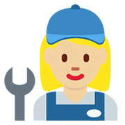Emoji 👩🏼‍🔧 Meccanico Donna: Carnagione Abbastanza Chiara su Twitter Twemoji 13.0.