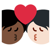 🧑🏻‍❤️‍💋‍🧑🏿 Emoji sich küssendes Paar: Person, Person, helle Hautfarbe, dunkle Hautfarbe Twitter Twemoji 13.1.