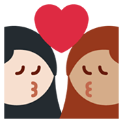 👩🏻‍❤️‍💋‍👩🏽 Emoji sich küssendes Paar - Frau: helle Hautfarbe, Frau: mittelhelle Hautfarbe Twitter Twemoji 14.0.
