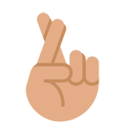 🤞🏽 Emoji Hand mit gekreuzten Fingern: mittlere Hautfarbe Twitter Twemoji 2.2.2.