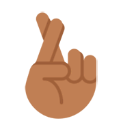 🤞🏾 Emoji Hand mit gekreuzten Fingern: mitteldunkle Hautfarbe Twitter Twemoji 2.2.2.