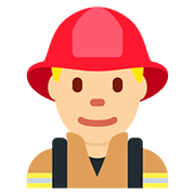 Emoji 👨🏼‍🚒 Pompiere Uomo: Carnagione Abbastanza Chiara su Twitter Twemoji 2.6.