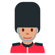 Emoji 💂🏽‍♂️ Guardia Uomo: Carnagione Olivastra su Twitter Twemoji 2.6.