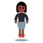 🕴🏿‍♀️ Emoji Mulher de terno de negócios está levitando: Pele Escura na Twitter Twemoji 2.6.