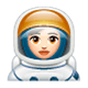 Emoji 👩🏻‍🚀 Astronauta Donna: Carnagione Chiara su WhatsApp 2.17.