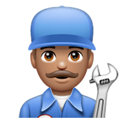 👨🏽‍🔧 Emoji Mechaniker: mittlere Hautfarbe WhatsApp 2.19.244.