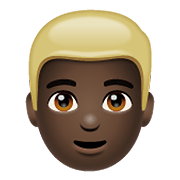 👱🏿‍♂️ Emoji Mann: dunkle Hautfarbe, blond WhatsApp 2.19.352.