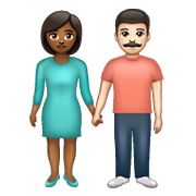 👩🏾‍🤝‍👨🏻 Emoji Mann und Frau halten Hände: mitteldunkle Hautfarbe, helle Hautfarbe WhatsApp 2.19.352.