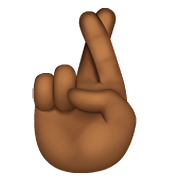 🤞🏾 Emoji Hand mit gekreuzten Fingern: mitteldunkle Hautfarbe WhatsApp 2.20.198.15.